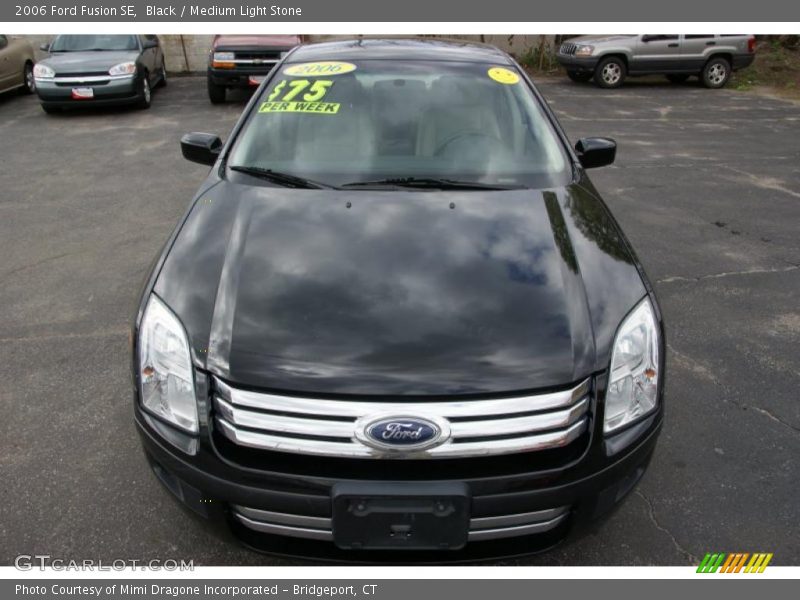 Black / Medium Light Stone 2006 Ford Fusion SE