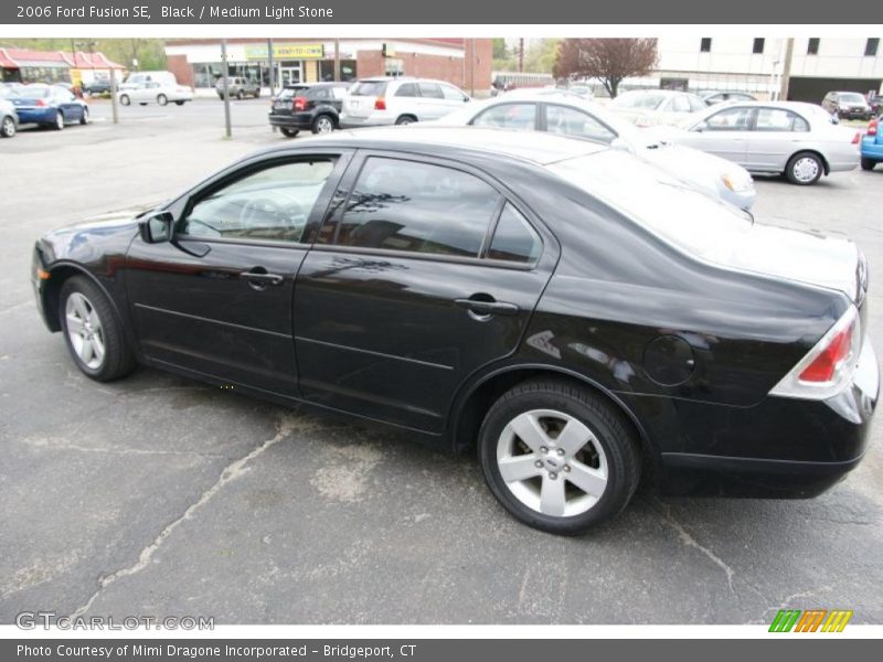 Black / Medium Light Stone 2006 Ford Fusion SE