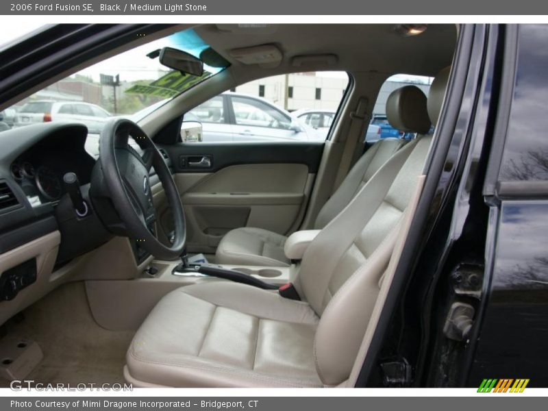 Black / Medium Light Stone 2006 Ford Fusion SE