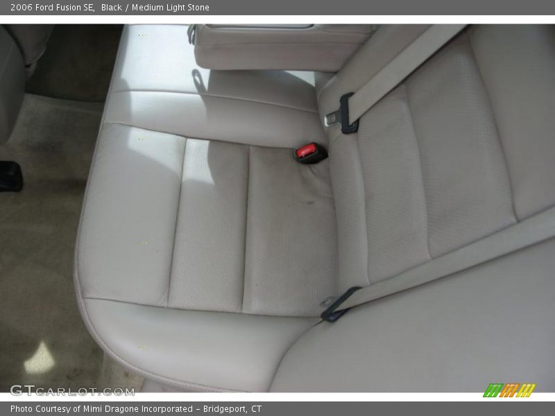 Black / Medium Light Stone 2006 Ford Fusion SE
