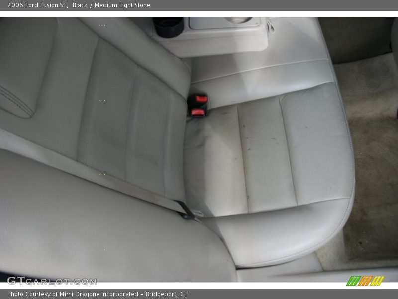 Black / Medium Light Stone 2006 Ford Fusion SE