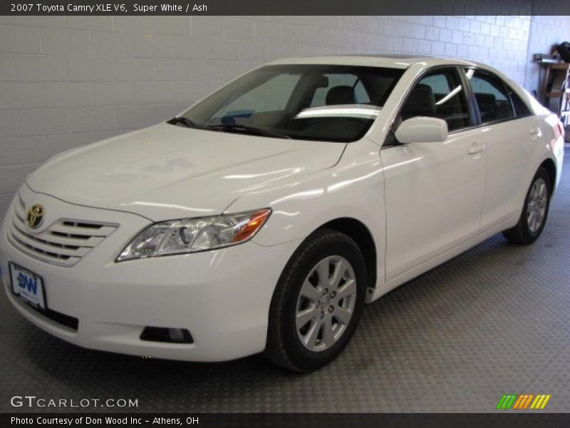 Super White / Ash 2007 Toyota Camry XLE V6
