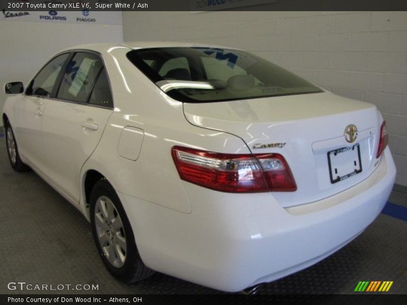 Super White / Ash 2007 Toyota Camry XLE V6