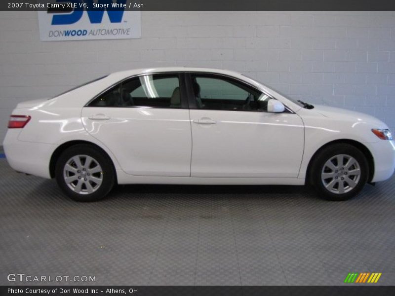Super White / Ash 2007 Toyota Camry XLE V6