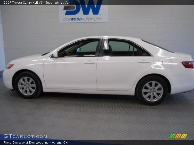 Super White / Ash 2007 Toyota Camry XLE V6
