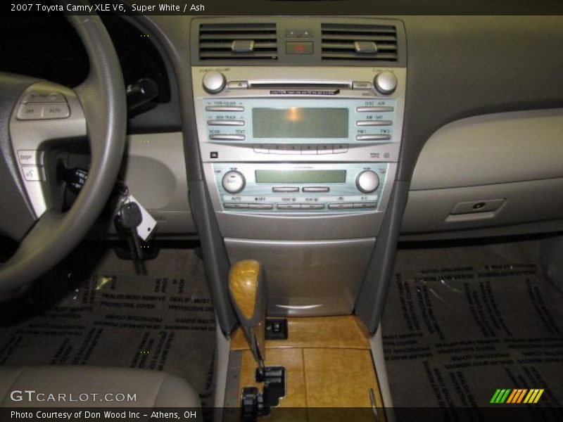Super White / Ash 2007 Toyota Camry XLE V6