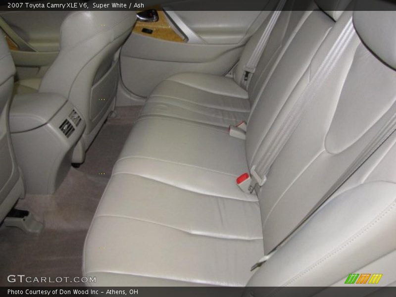 Super White / Ash 2007 Toyota Camry XLE V6