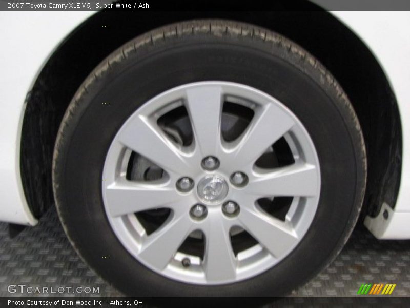 Super White / Ash 2007 Toyota Camry XLE V6