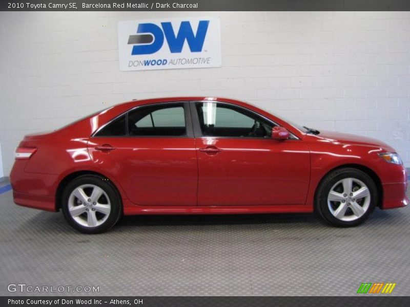 Barcelona Red Metallic / Dark Charcoal 2010 Toyota Camry SE