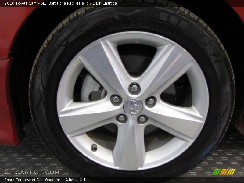 Barcelona Red Metallic / Dark Charcoal 2010 Toyota Camry SE