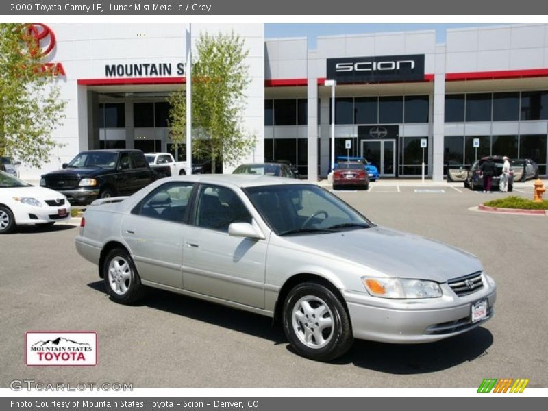 Lunar Mist Metallic / Gray 2000 Toyota Camry LE