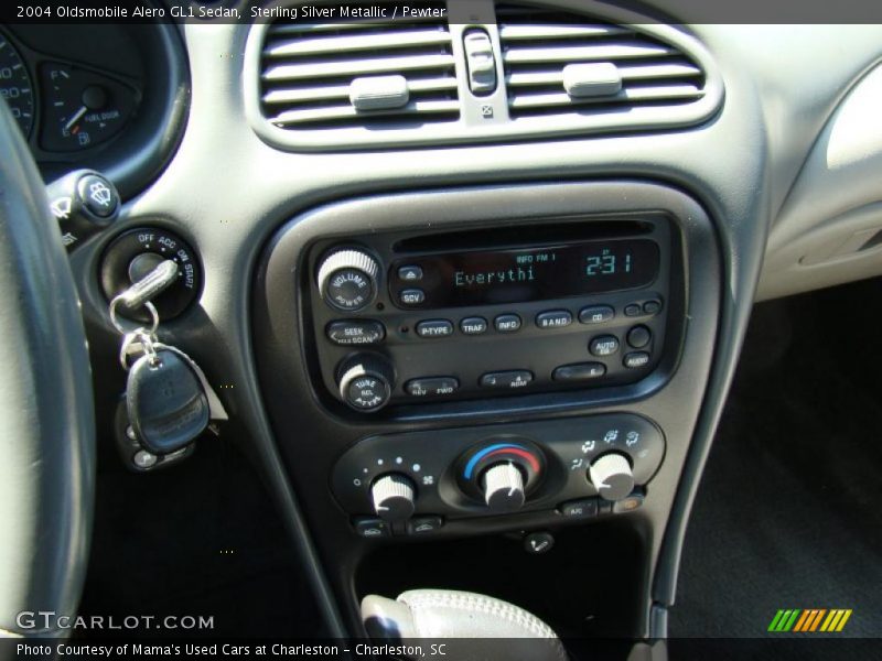 Sterling Silver Metallic / Pewter 2004 Oldsmobile Alero GL1 Sedan