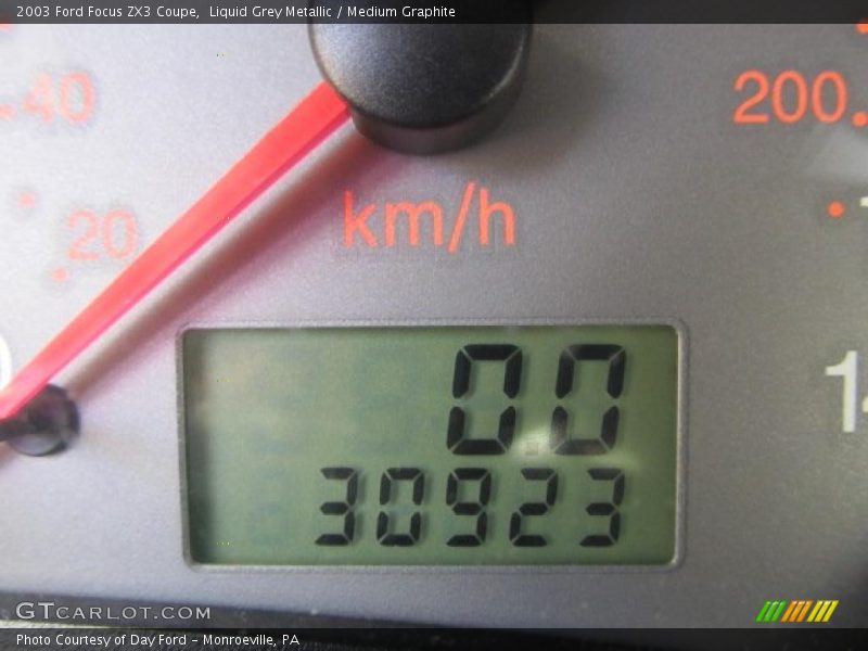 Liquid Grey Metallic / Medium Graphite 2003 Ford Focus ZX3 Coupe