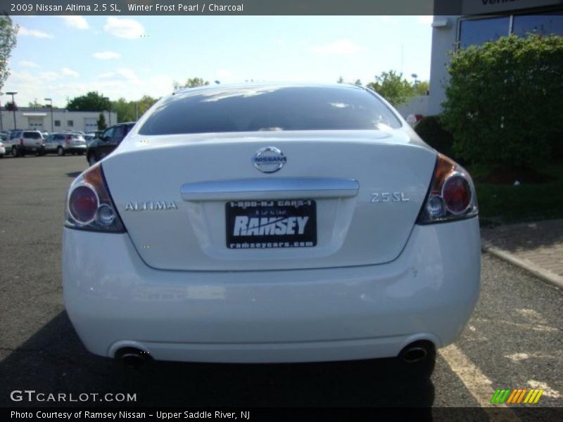 Winter Frost Pearl / Charcoal 2009 Nissan Altima 2.5 SL