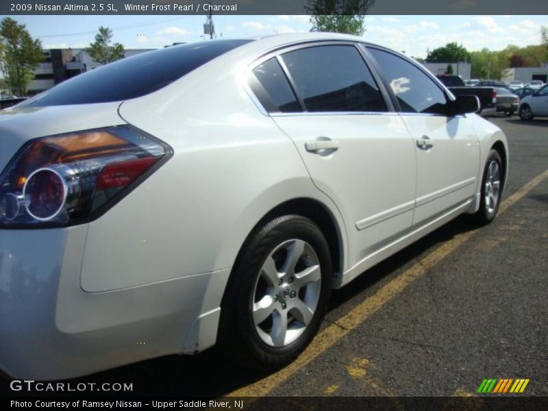 Winter Frost Pearl / Charcoal 2009 Nissan Altima 2.5 SL