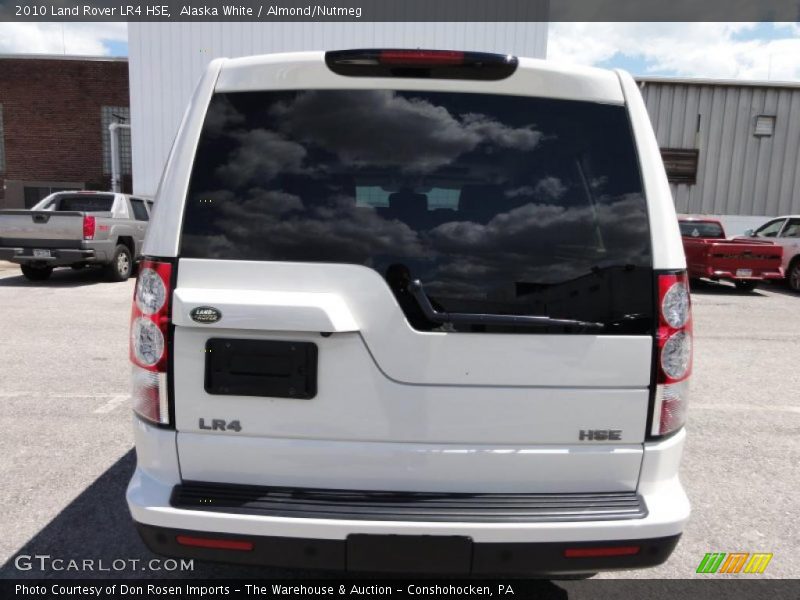 Alaska White / Almond/Nutmeg 2010 Land Rover LR4 HSE