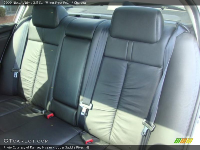 Winter Frost Pearl / Charcoal 2009 Nissan Altima 2.5 SL