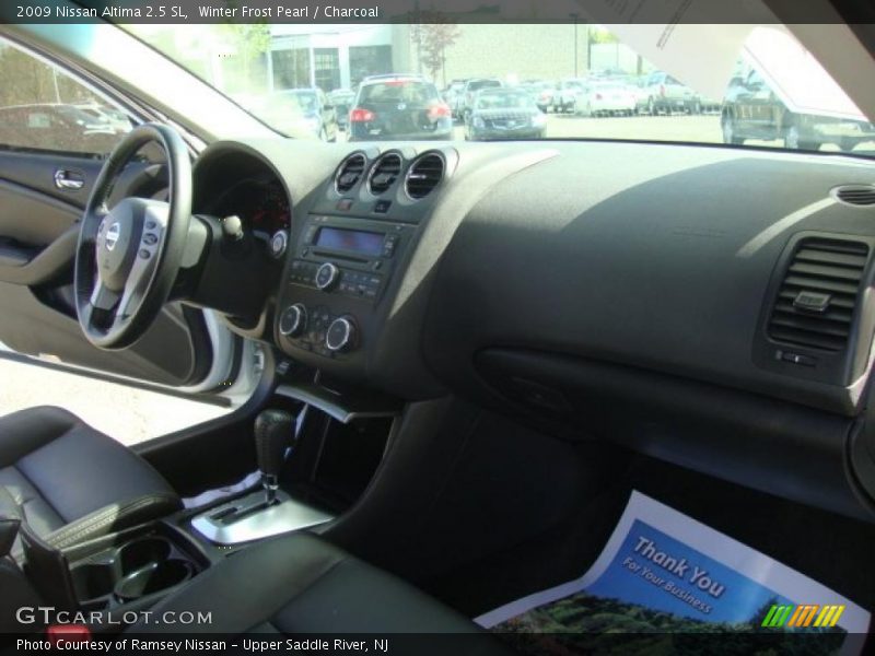 Winter Frost Pearl / Charcoal 2009 Nissan Altima 2.5 SL