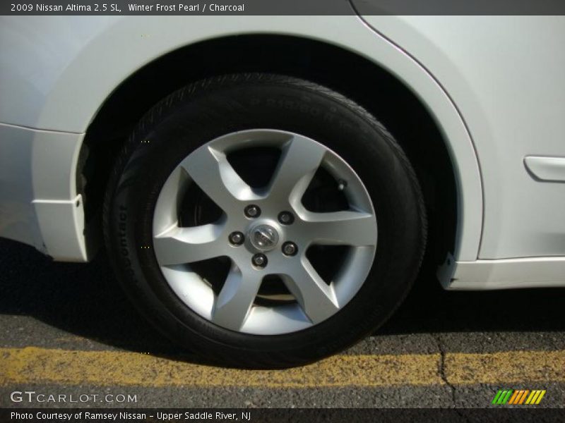 Winter Frost Pearl / Charcoal 2009 Nissan Altima 2.5 SL