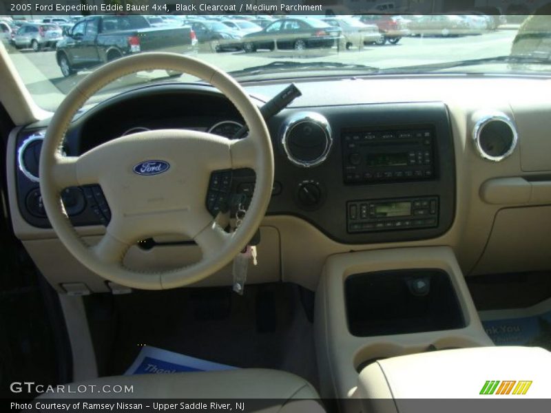 Black Clearcoat / Medium Parchment 2005 Ford Expedition Eddie Bauer 4x4