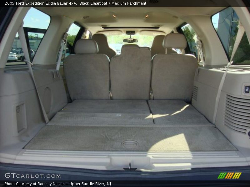 Black Clearcoat / Medium Parchment 2005 Ford Expedition Eddie Bauer 4x4