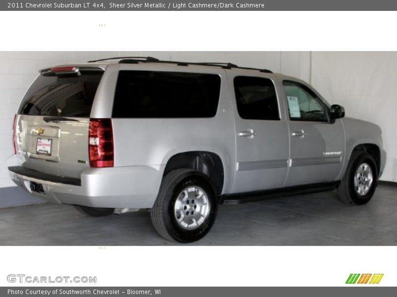 Sheer Silver Metallic / Light Cashmere/Dark Cashmere 2011 Chevrolet Suburban LT 4x4