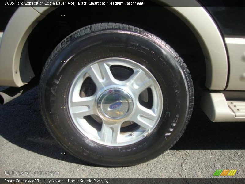 Black Clearcoat / Medium Parchment 2005 Ford Expedition Eddie Bauer 4x4