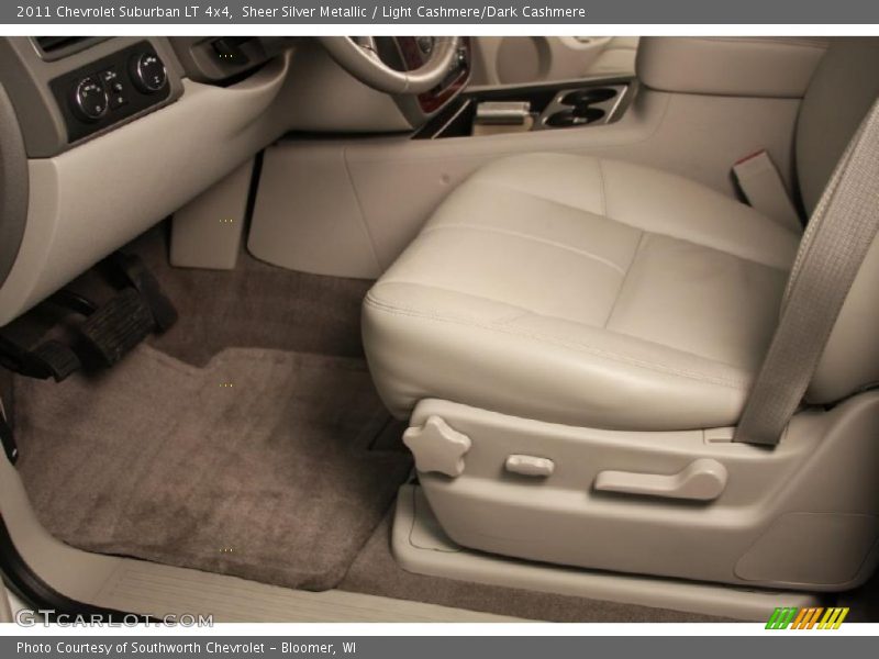 Sheer Silver Metallic / Light Cashmere/Dark Cashmere 2011 Chevrolet Suburban LT 4x4