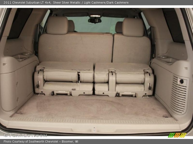 Sheer Silver Metallic / Light Cashmere/Dark Cashmere 2011 Chevrolet Suburban LT 4x4