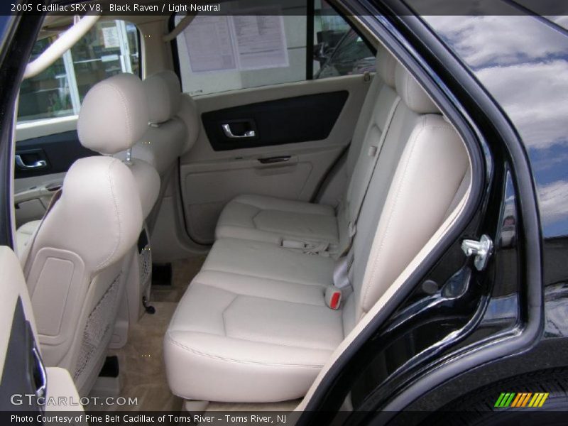 Black Raven / Light Neutral 2005 Cadillac SRX V8