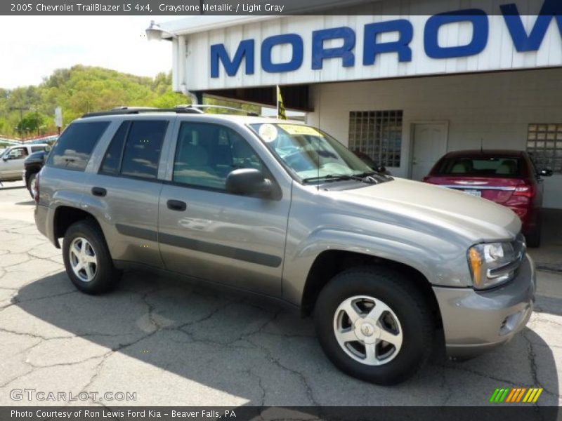 Graystone Metallic / Light Gray 2005 Chevrolet TrailBlazer LS 4x4
