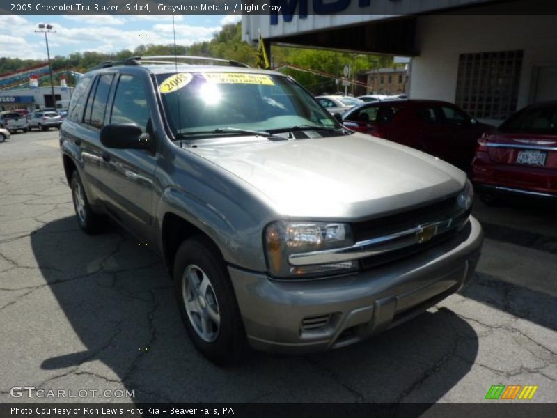 Graystone Metallic / Light Gray 2005 Chevrolet TrailBlazer LS 4x4