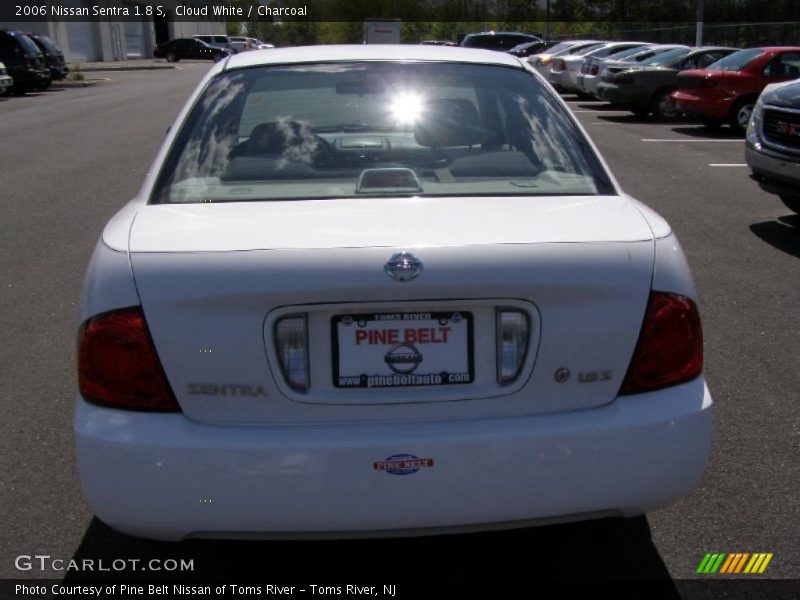 Cloud White / Charcoal 2006 Nissan Sentra 1.8 S