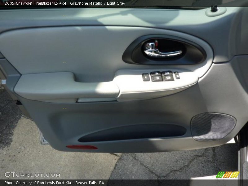 Graystone Metallic / Light Gray 2005 Chevrolet TrailBlazer LS 4x4