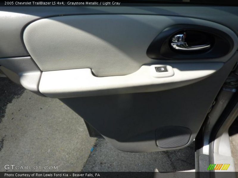 Graystone Metallic / Light Gray 2005 Chevrolet TrailBlazer LS 4x4