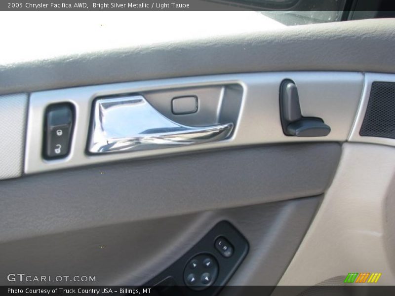 Bright Silver Metallic / Light Taupe 2005 Chrysler Pacifica AWD