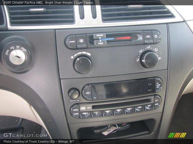 Bright Silver Metallic / Light Taupe 2005 Chrysler Pacifica AWD