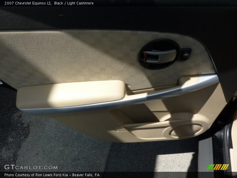 Black / Light Cashmere 2007 Chevrolet Equinox LS