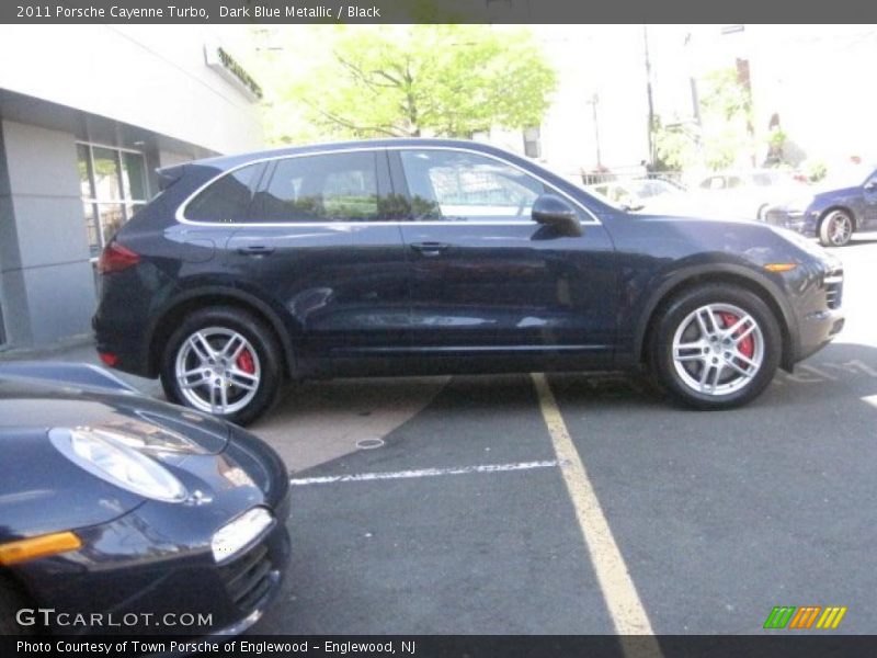 Dark Blue Metallic / Black 2011 Porsche Cayenne Turbo