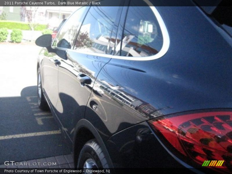 Dark Blue Metallic / Black 2011 Porsche Cayenne Turbo