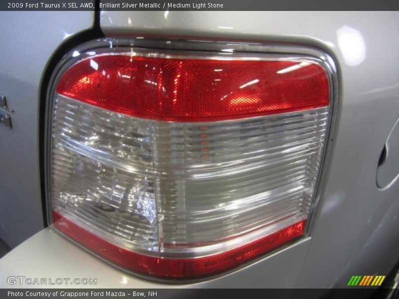 Brilliant Silver Metallic / Medium Light Stone 2009 Ford Taurus X SEL AWD
