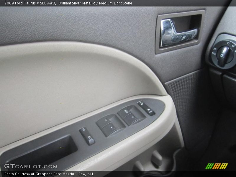 Brilliant Silver Metallic / Medium Light Stone 2009 Ford Taurus X SEL AWD