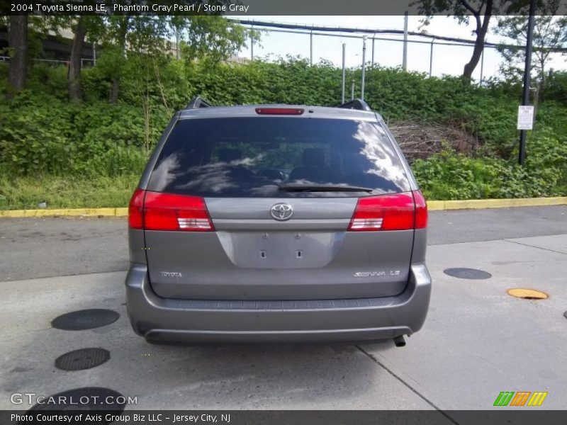 Phantom Gray Pearl / Stone Gray 2004 Toyota Sienna LE