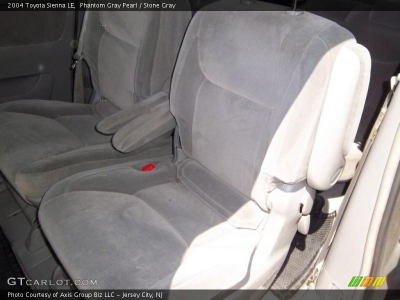 Phantom Gray Pearl / Stone Gray 2004 Toyota Sienna LE