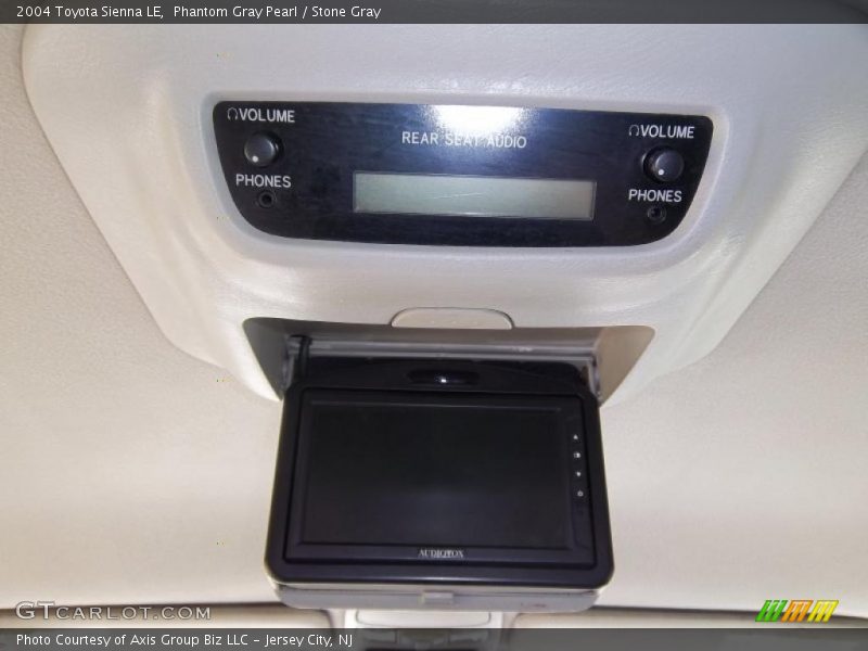 Phantom Gray Pearl / Stone Gray 2004 Toyota Sienna LE