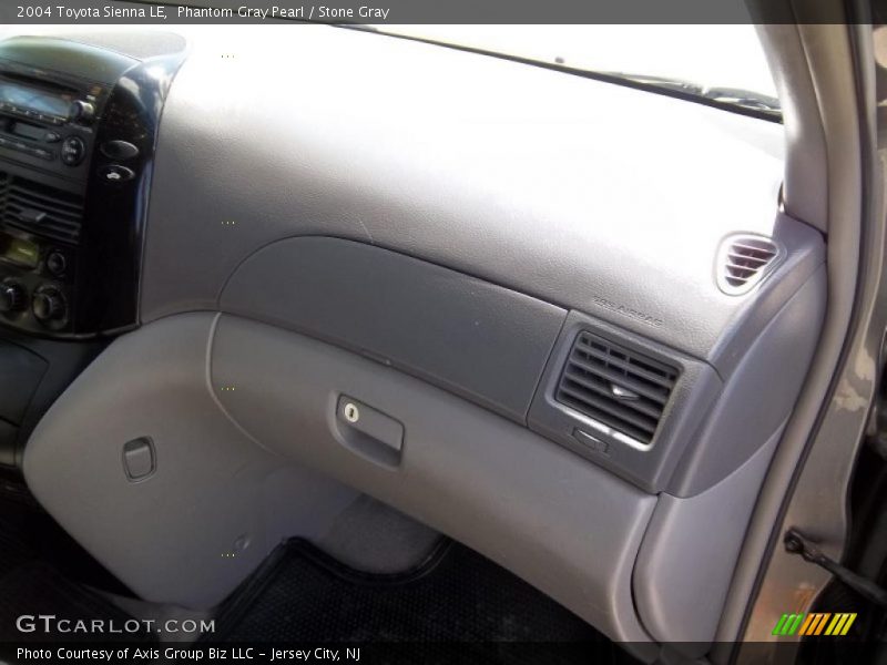 Phantom Gray Pearl / Stone Gray 2004 Toyota Sienna LE