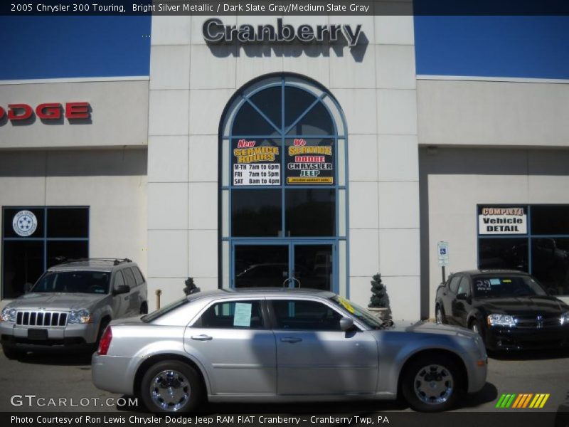 Bright Silver Metallic / Dark Slate Gray/Medium Slate Gray 2005 Chrysler 300 Touring
