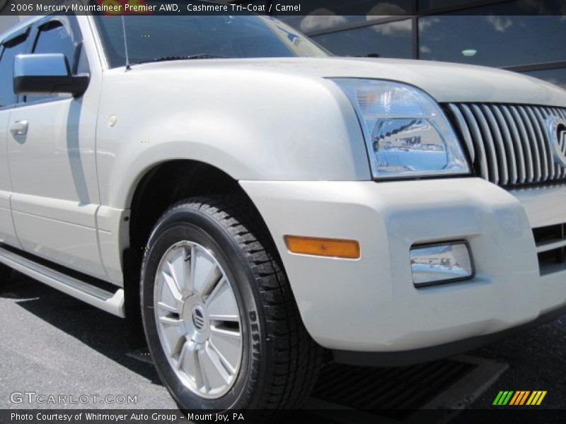 Cashmere Tri-Coat / Camel 2006 Mercury Mountaineer Premier AWD