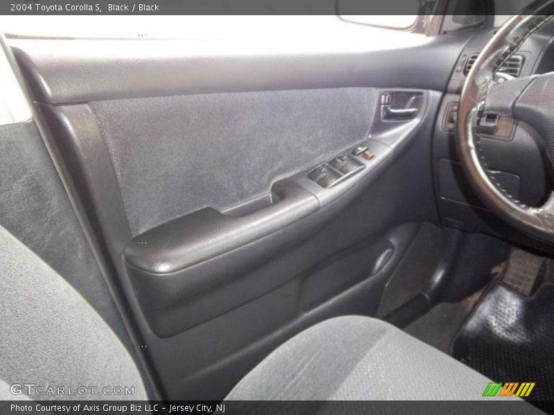 Black / Black 2004 Toyota Corolla S