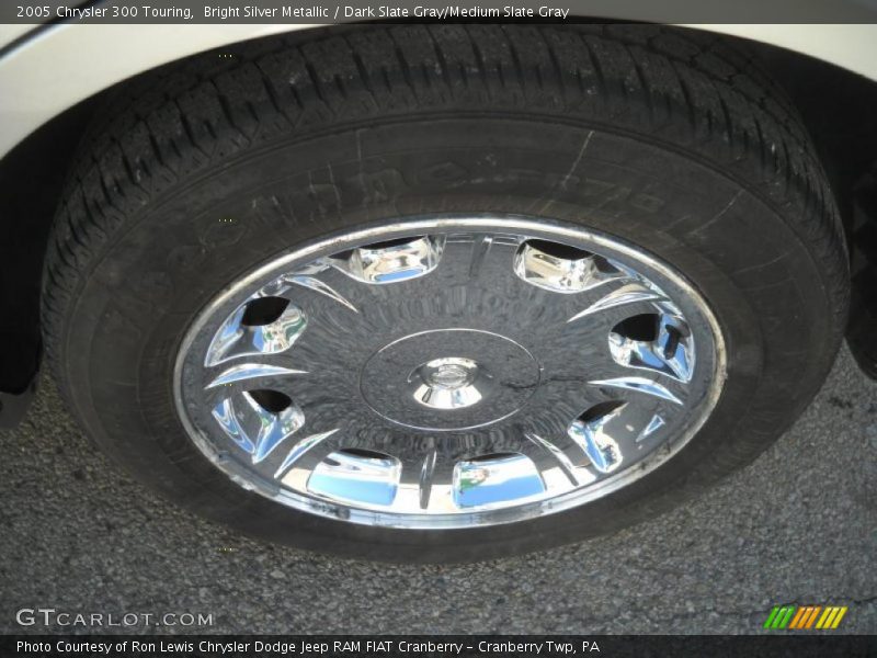 Bright Silver Metallic / Dark Slate Gray/Medium Slate Gray 2005 Chrysler 300 Touring